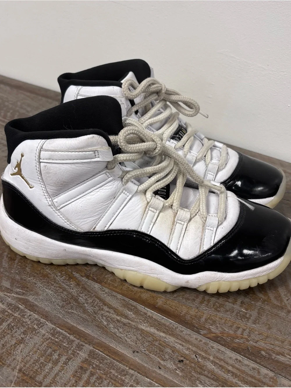 Jordan 11 Retro Gratitude Leather Patent Sneaker in Black/White